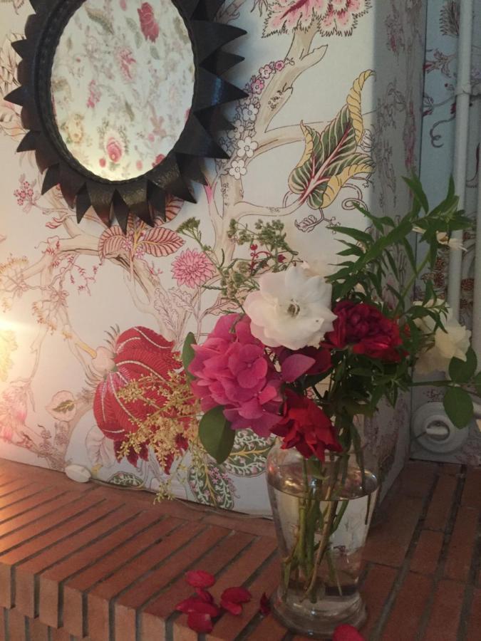 Damechouette Bed and Breakfast Pujols  Buitenkant foto