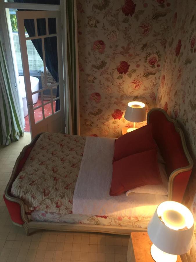 Damechouette Bed and Breakfast Pujols  Buitenkant foto
